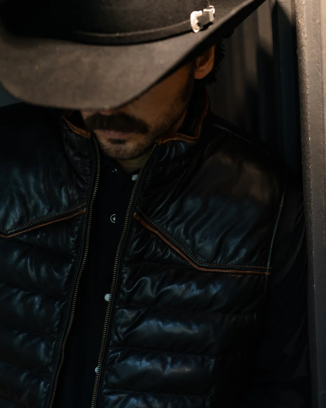 MAVERICK LEATHER VEST - Black