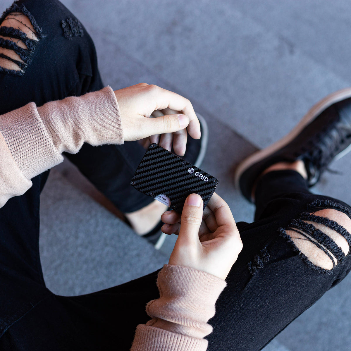 Grid Wallet // Carbon Fiber