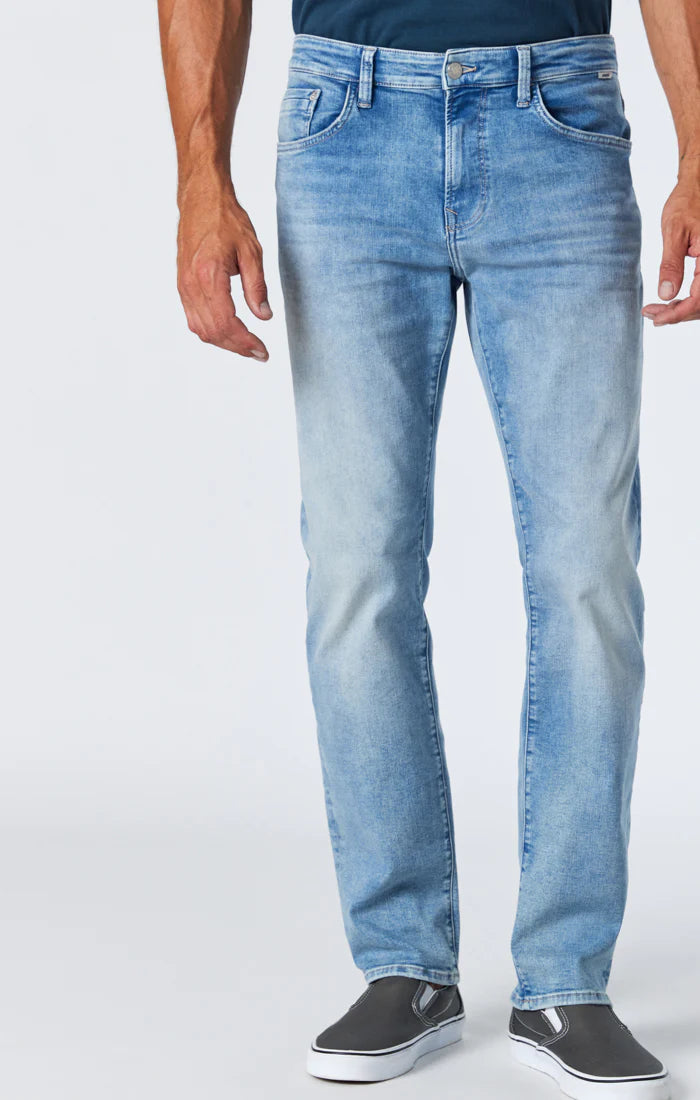 Zach Straight Leg - Light Foggy Feather Blue