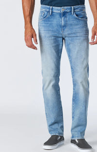 Zach Straight Leg - Light Foggy Feather Blue
