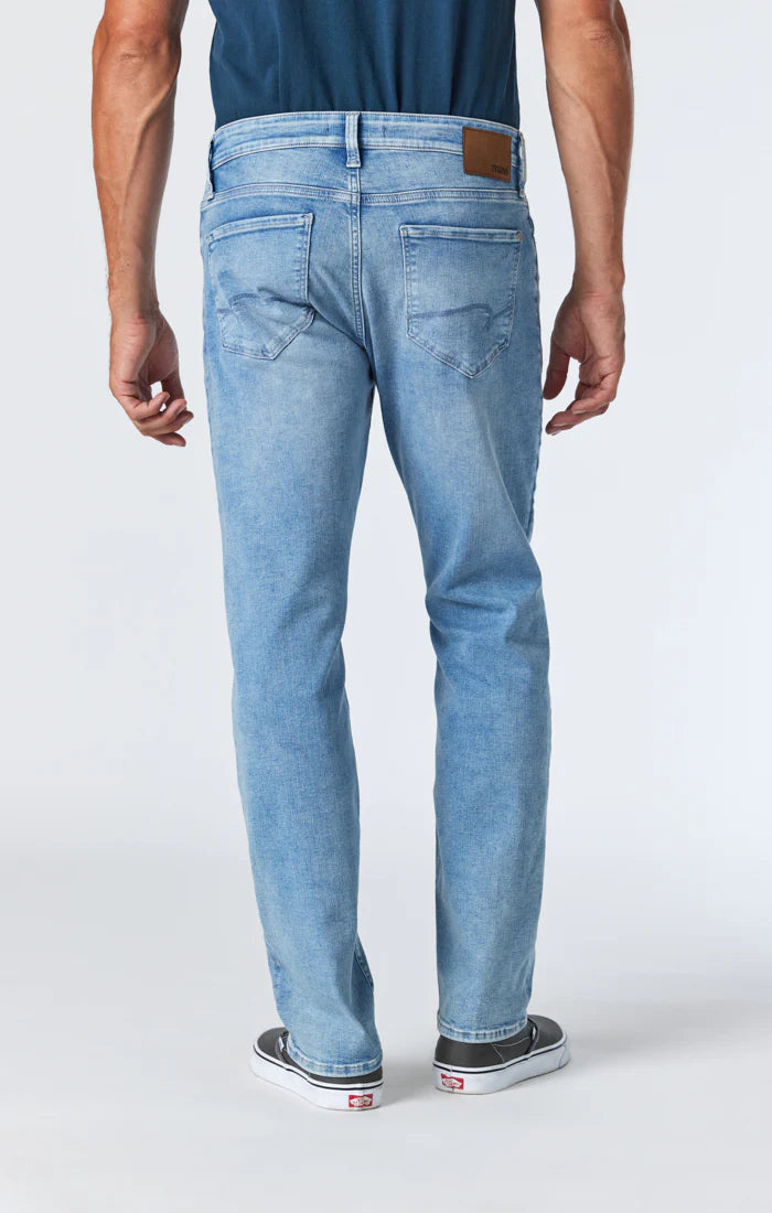 Zach Straight Leg - Light Foggy Feather Blue