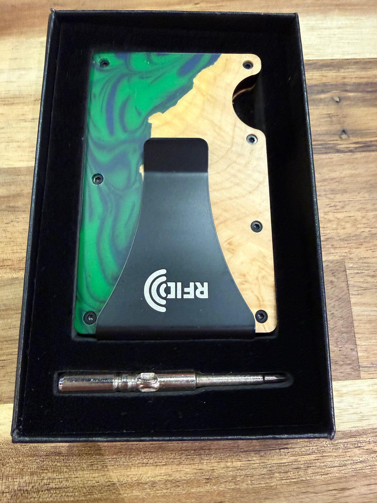 Wood and Resin Wallet - Fluorescent Green/Blue