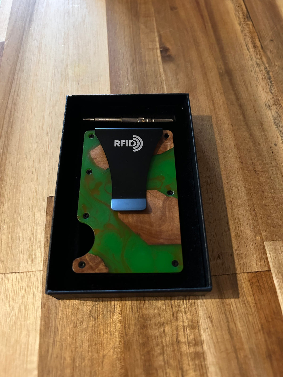 Wood and Resin Wallet - Green/Orange