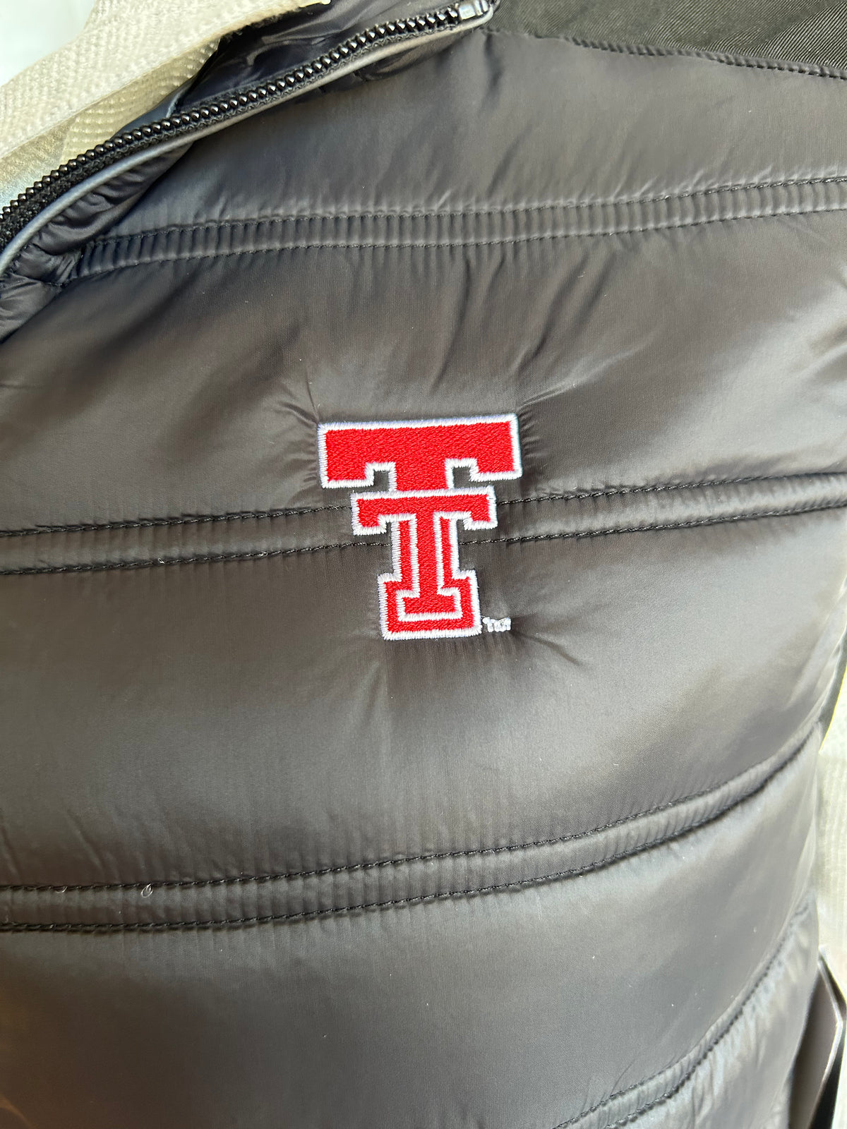 Texas Tech Perf. Vest - Black