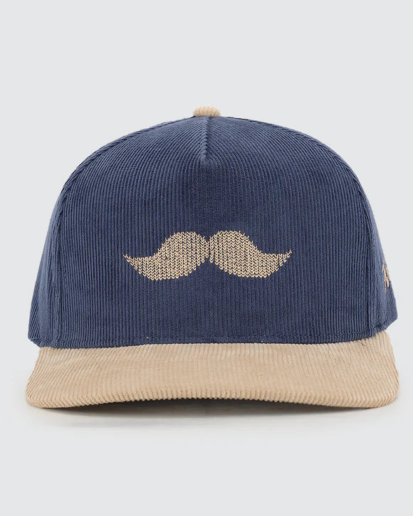 Lip Sweater Hat- Waggle Golf