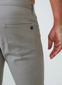 The Ultimate Pant Light Grey- 7 Diamonds