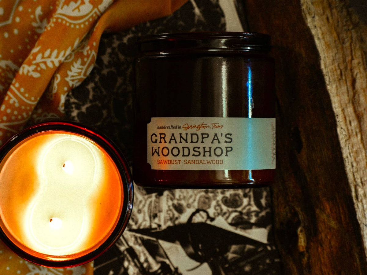 GRANDPA'S WOODSHOP - Sawdust & Sandalwood Candle